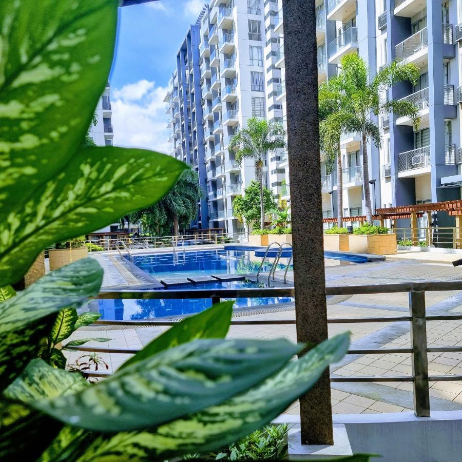 One Palm Tree Villas Condo Across Naia Terminal 3 Manila Bagian luar foto