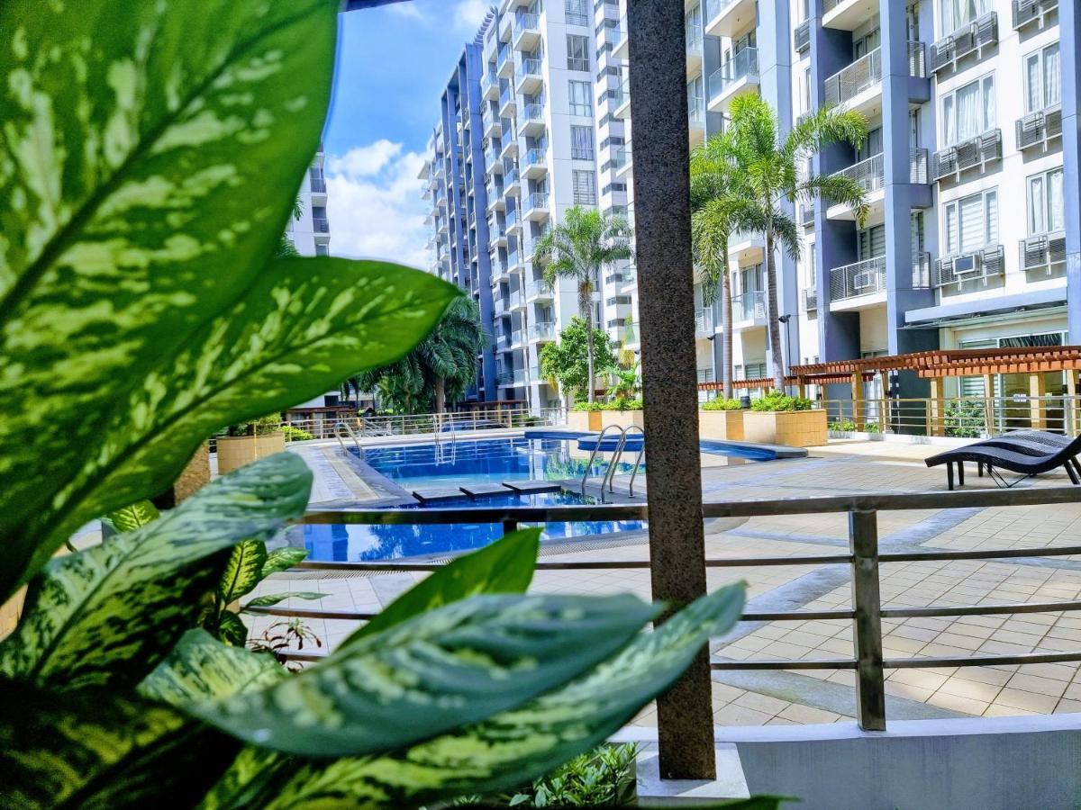 One Palm Tree Villas Condo Across Naia Terminal 3 Manila Bagian luar foto