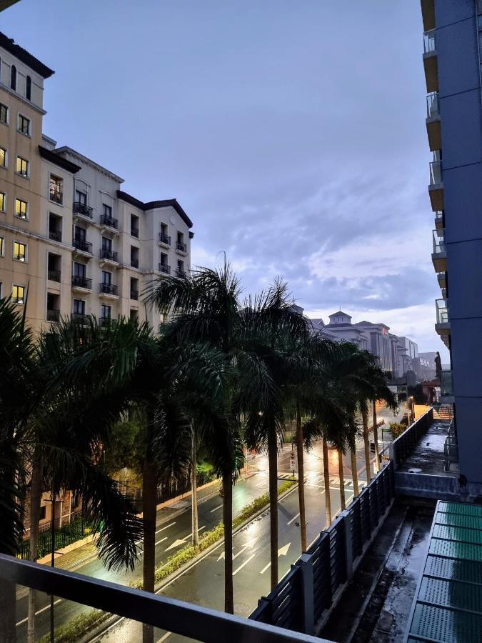One Palm Tree Villas Condo Across Naia Terminal 3 Manila Bagian luar foto