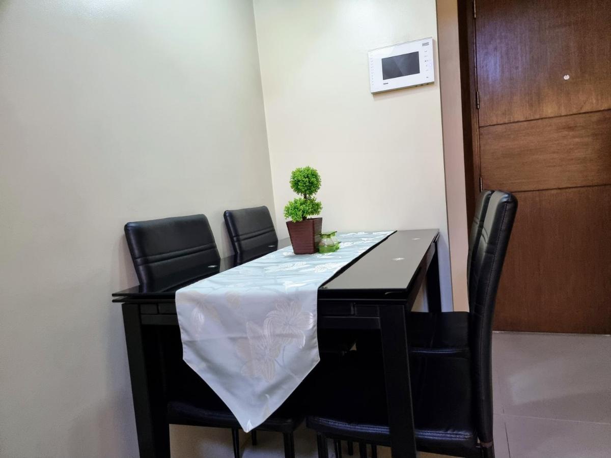 One Palm Tree Villas Condo Across Naia Terminal 3 Manila Bagian luar foto