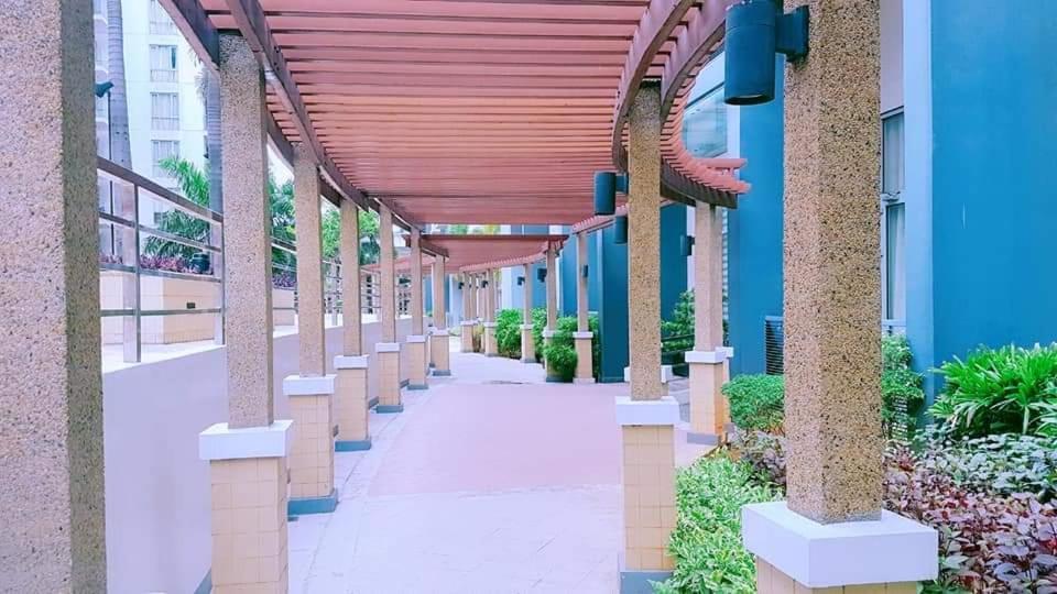 One Palm Tree Villas Condo Across Naia Terminal 3 Manila Bagian luar foto
