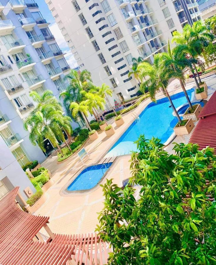 One Palm Tree Villas Condo Across Naia Terminal 3 Manila Bagian luar foto