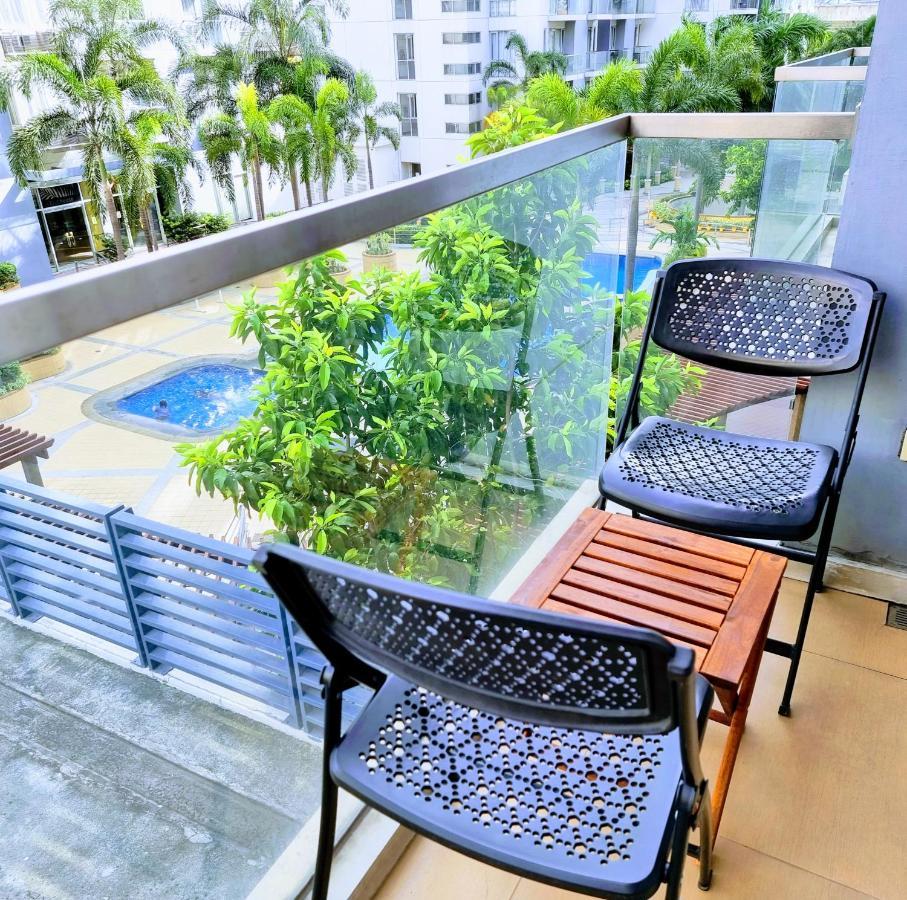 One Palm Tree Villas Condo Across Naia Terminal 3 Manila Bagian luar foto