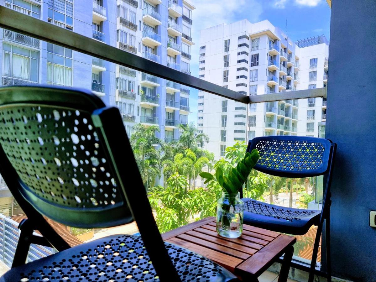 One Palm Tree Villas Condo Across Naia Terminal 3 Manila Bagian luar foto