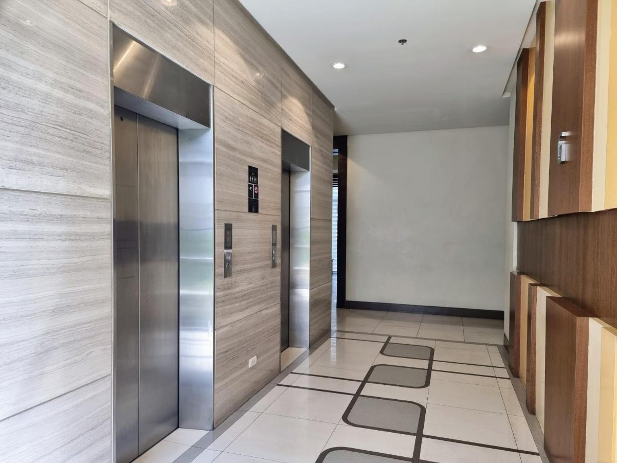 One Palm Tree Villas Condo Across Naia Terminal 3 Manila Bagian luar foto