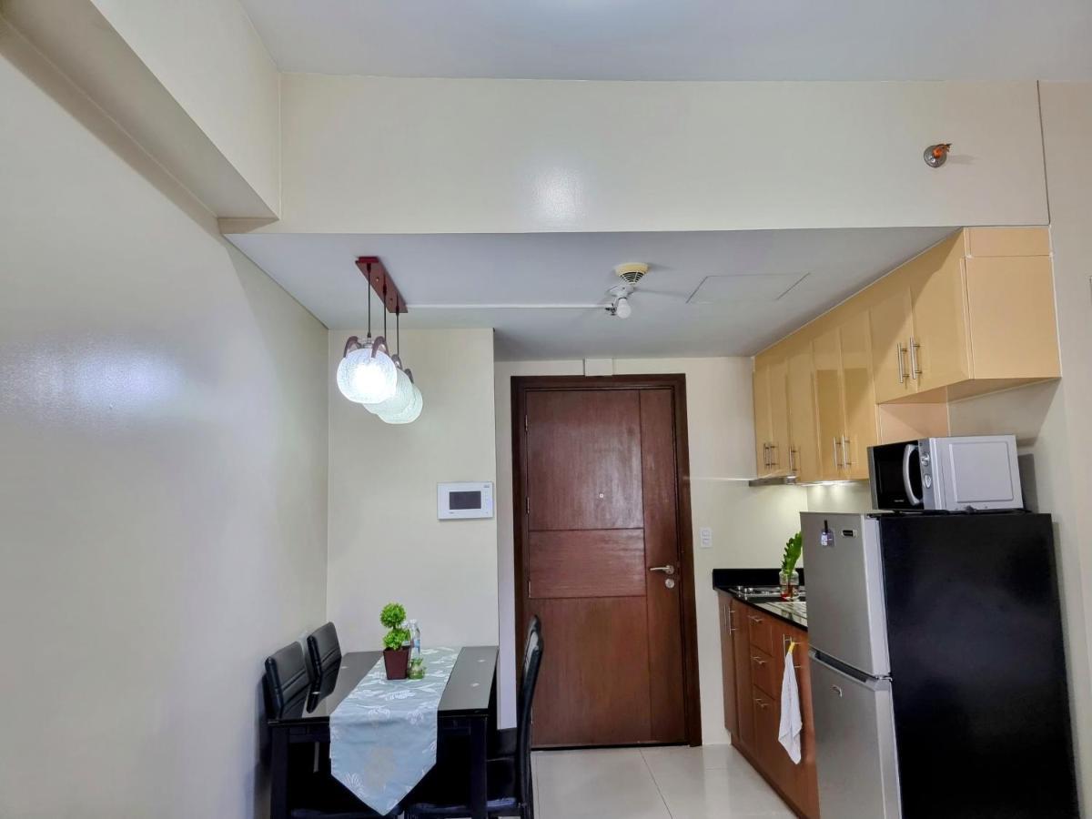 One Palm Tree Villas Condo Across Naia Terminal 3 Manila Bagian luar foto